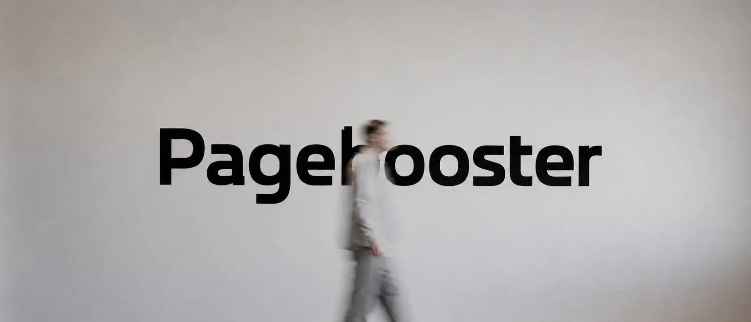 Pagebooster logo op een witte muur, SEO specialist Breda